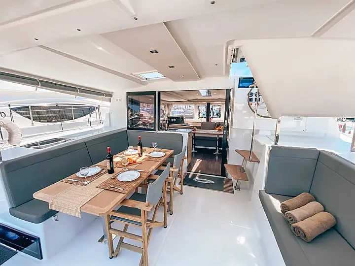 Lucia 40 - 