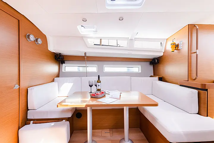 Sun Odyssey 490 4 cabins - 