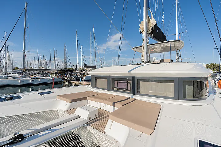 Lagoon 50 (6 cabs) -  Skippered - 