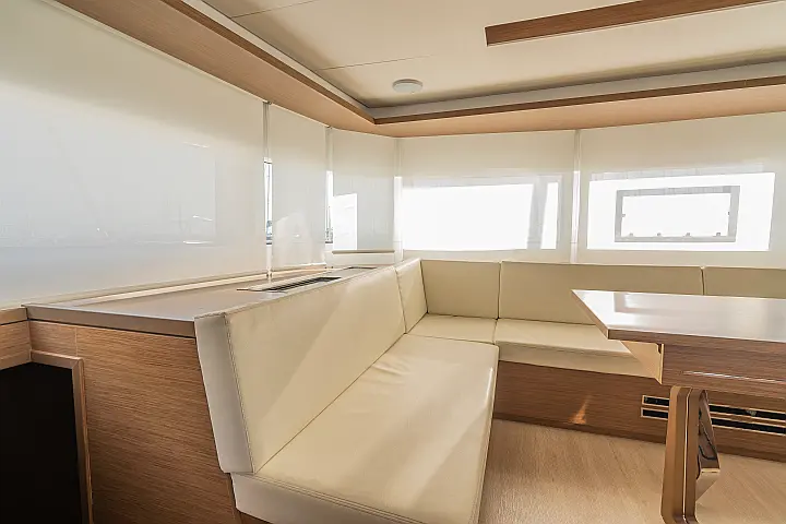 Lagoon 50 (6 cabs) -  Skippered - 