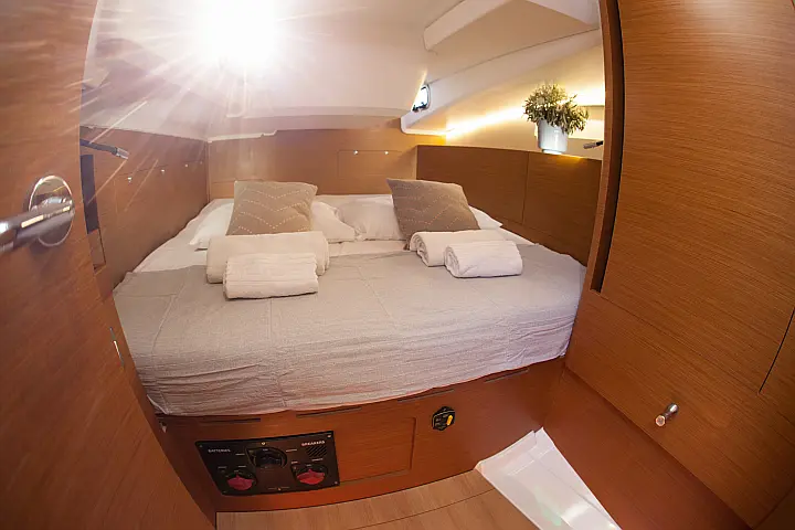 Sun Odyssey 490 4 cabins - 