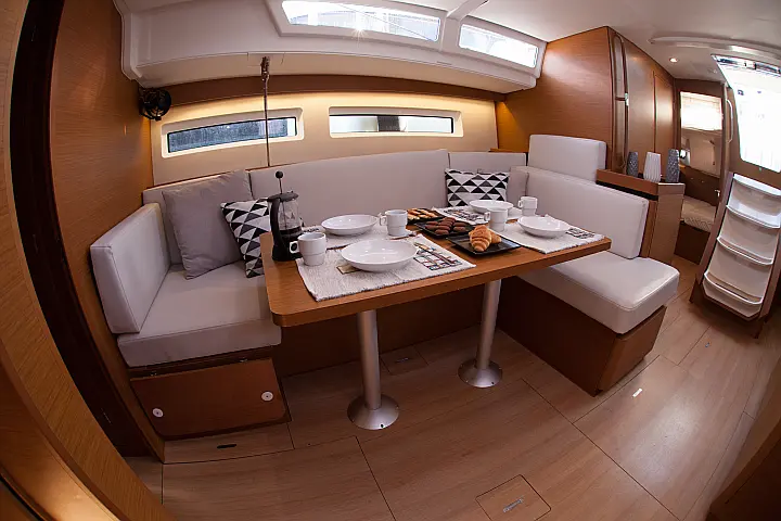 Sun Odyssey 490 4 cabins - 