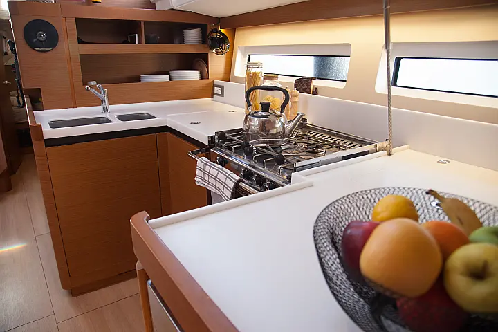 Sun Odyssey 490 4 cabins - 