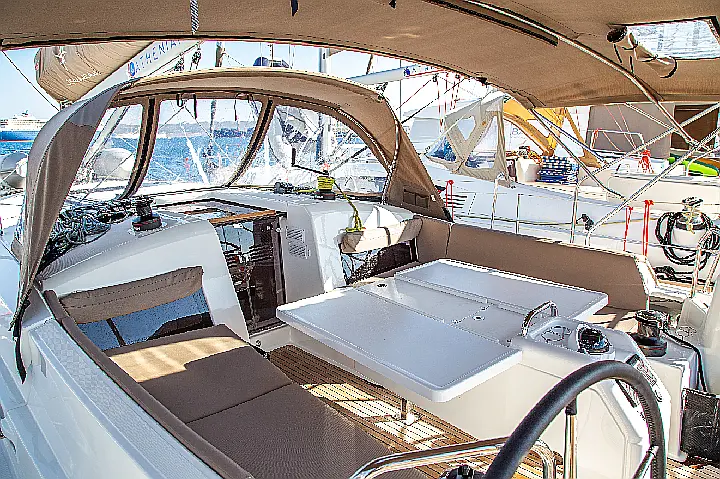 Sun Odyssey 440 - 