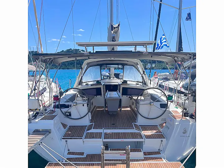 Oceanis 48 - External image