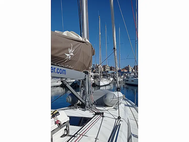 Sun Odyssey 410 - External image