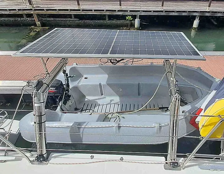 Lagoon 450 SporTop - Solar Panels 1