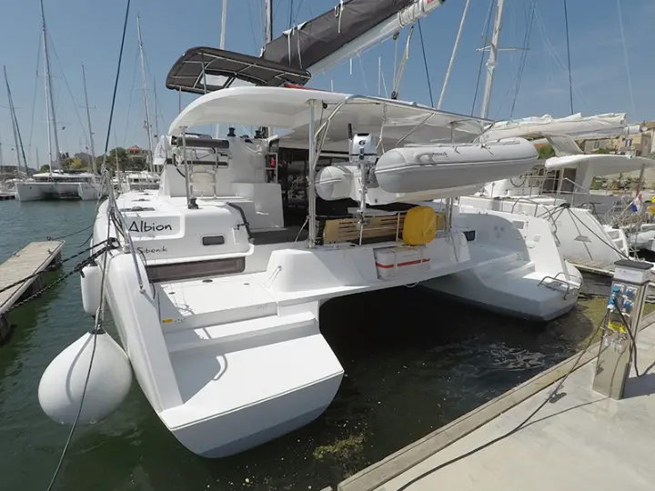 Lagoon 42 - 