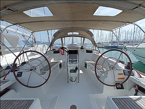 Sun Odyssey 439