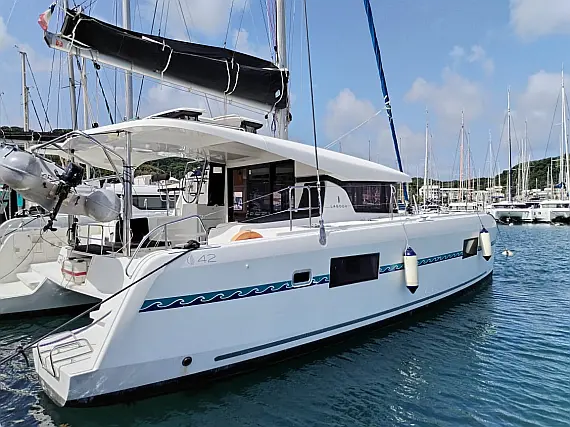 Lagoon 42