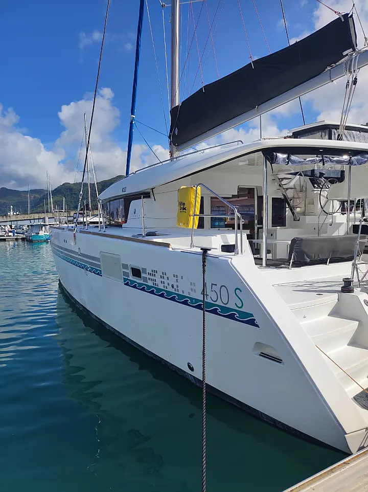 Lagoon 450 SporTop - Ship / starboard 3