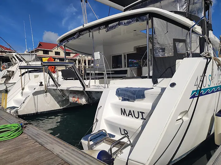 Lagoon 450 SporTop - Cockpit image