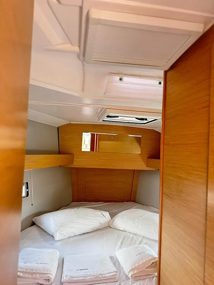 Dufour 390 - 