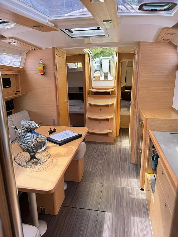 Dufour 390 - 