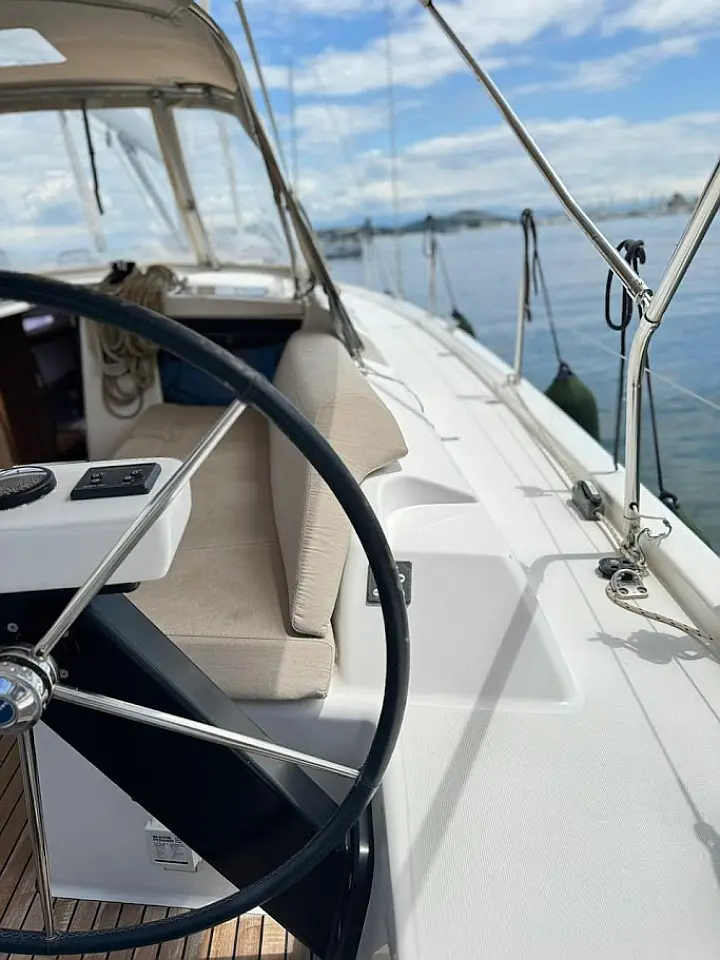 Dufour 390 - 