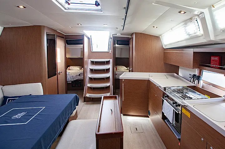 Oceanis 46.1 - Saloon