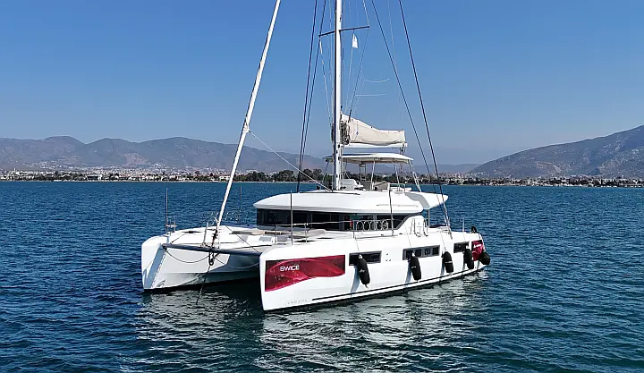 Lagoon 50 Owner's Version - 