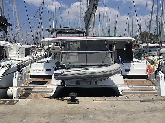Lagoon 42[G]