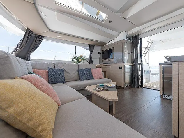 Fountaine Pajot Saona 47 - 