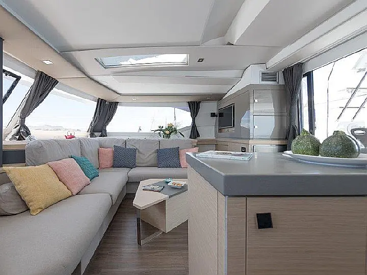 Fountaine Pajot Saona 47 - 