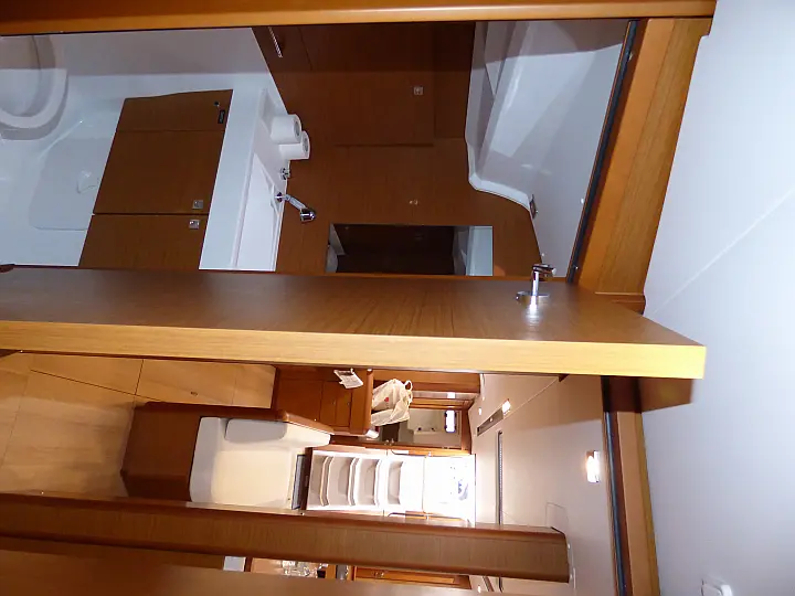 Sun Odyssey 519 - 