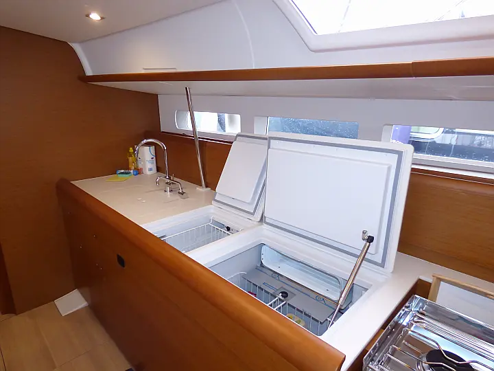 Sun Odyssey 519 - 