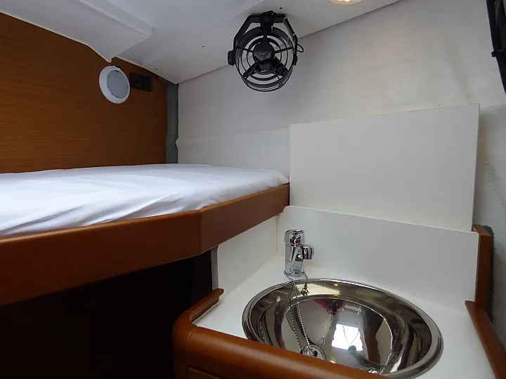 Sun Odyssey 519 - 