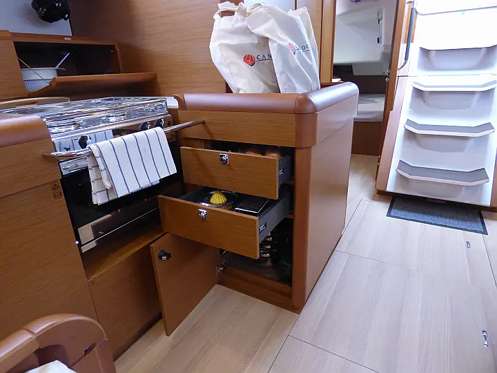 Sun Odyssey 519 - 