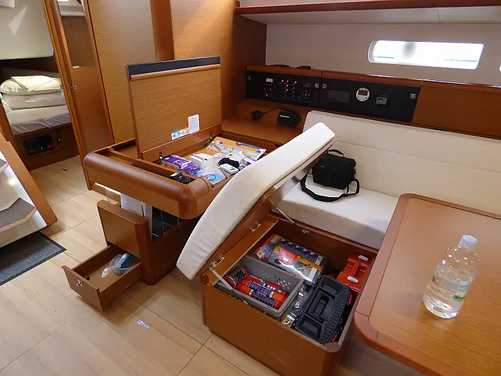 Sun Odyssey 519 - 