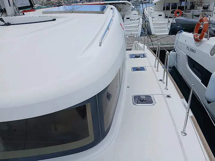 Lagoon 42 - Deck 1