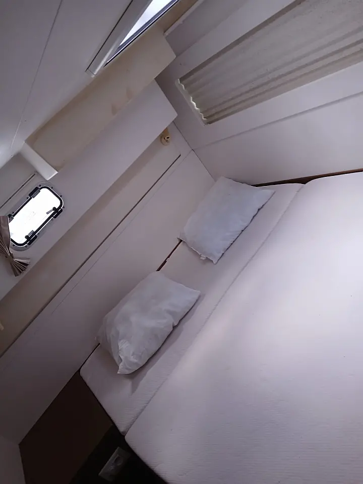 Lagoon 42 - Cabin