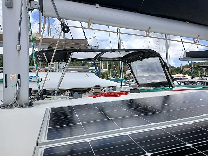 Lagoon 42 - Solar Panel 3