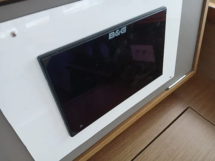 Lagoon 42 - B&G Instrument