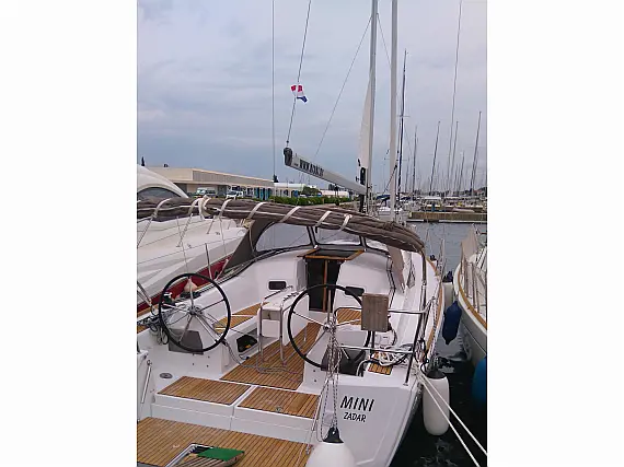 Sun Odyssey 349