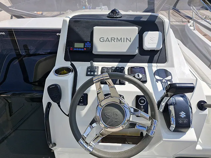 Beneteau Flyer 8 Sundeck - 