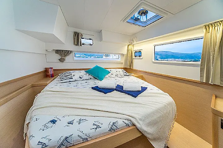 Lagoon 42 - 