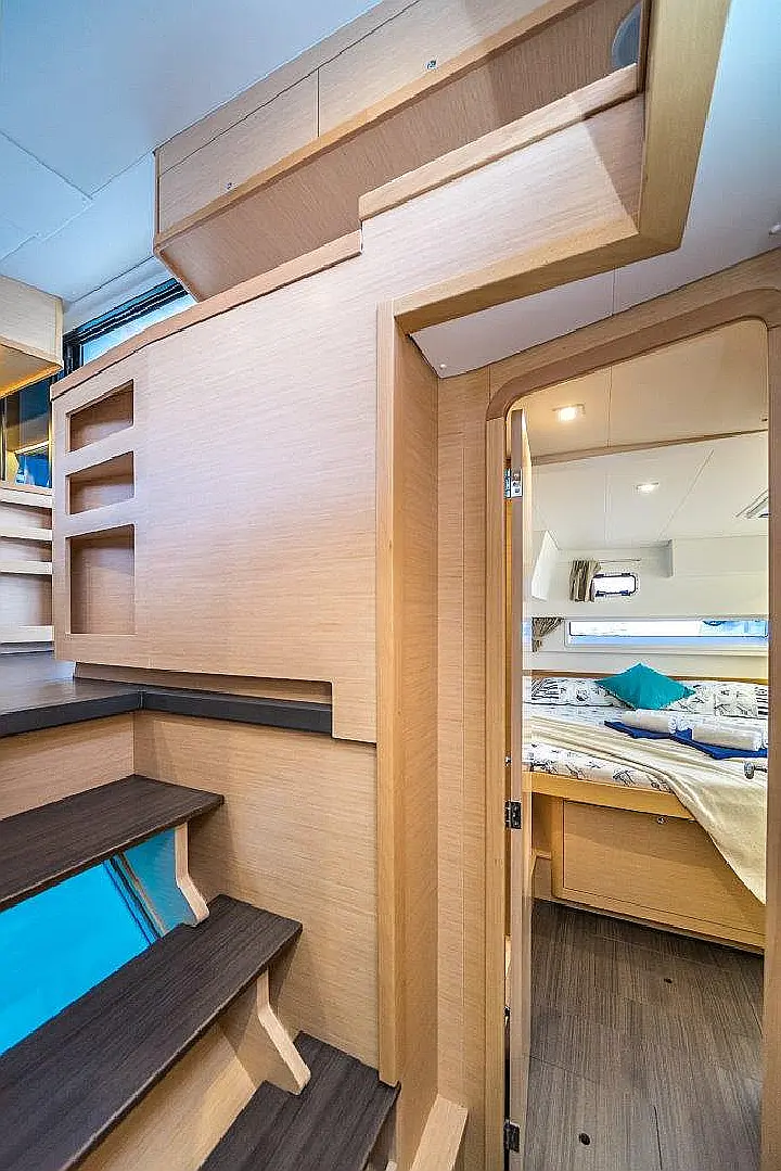 Lagoon 42 - 