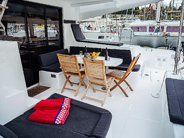 Lagoon 42 - 
