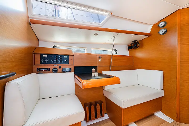 Sun Odyssey 439 - 