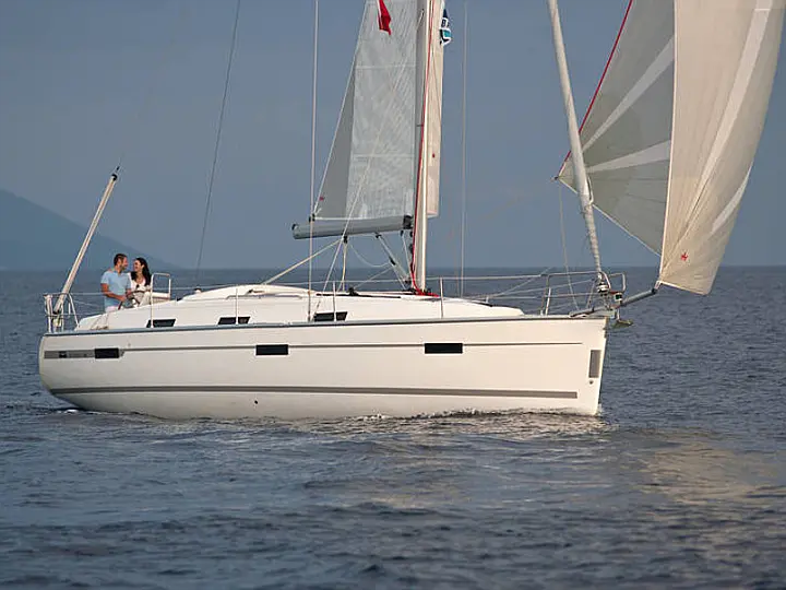 Bavaria Cruiser 36 - 