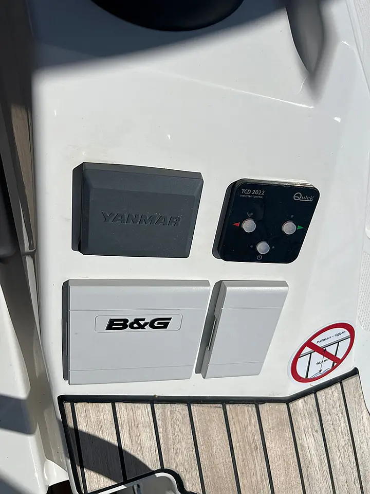 Bavaria C38 - 
