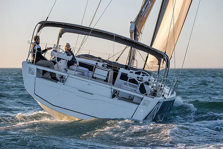 Dufour 470 owner's version. - 