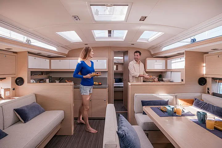 Dufour 470 owner's version. - 