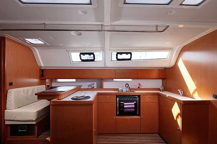Bavaria Cruiser 51 - 