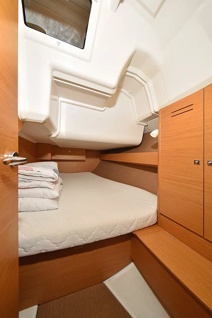 Dufour 382 - 