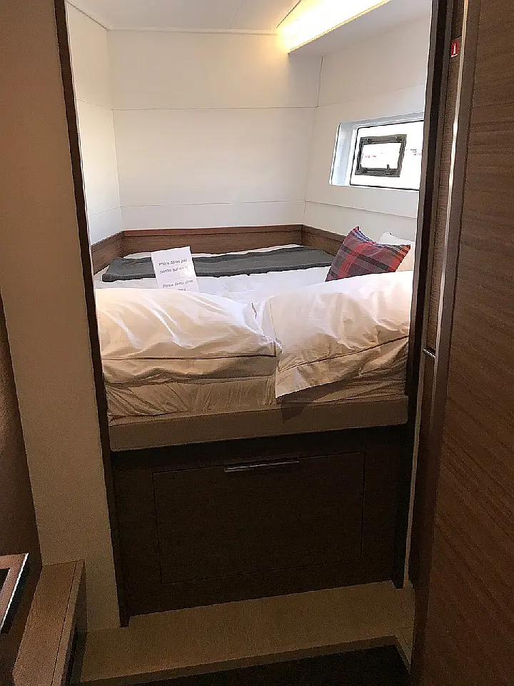 Lagoon 40 (3 cab) - 