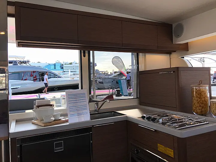 Lagoon 40 (3 cab) - 