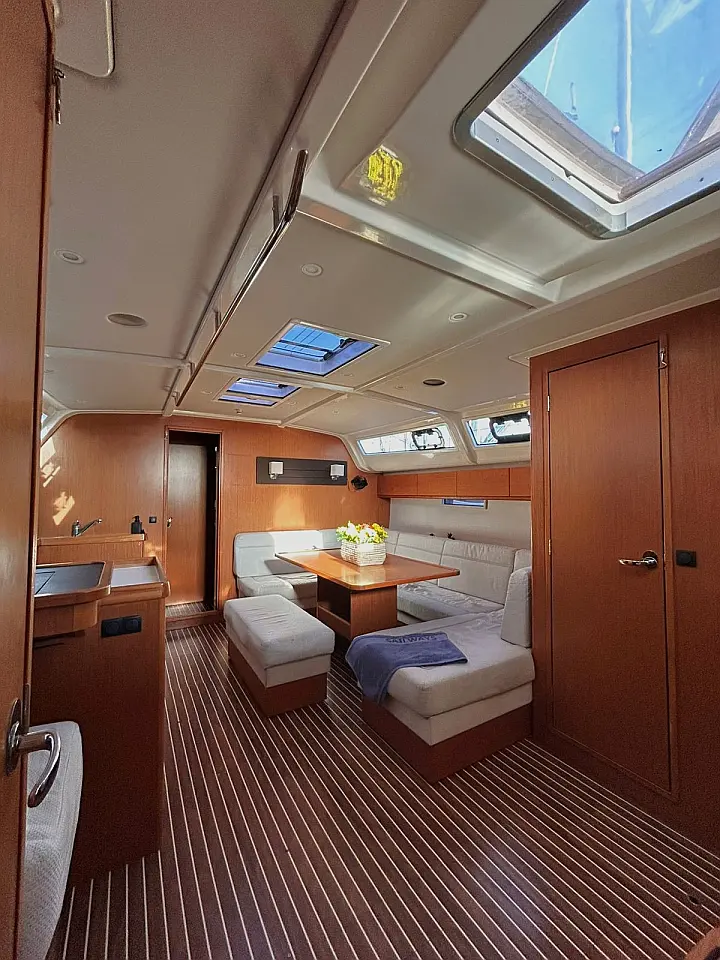 Bavaria Cruiser 51 - 