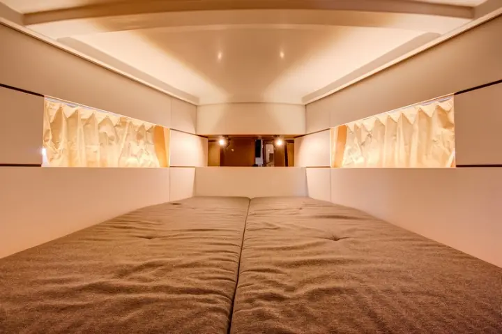 Beneteau Oceanis 38 - 