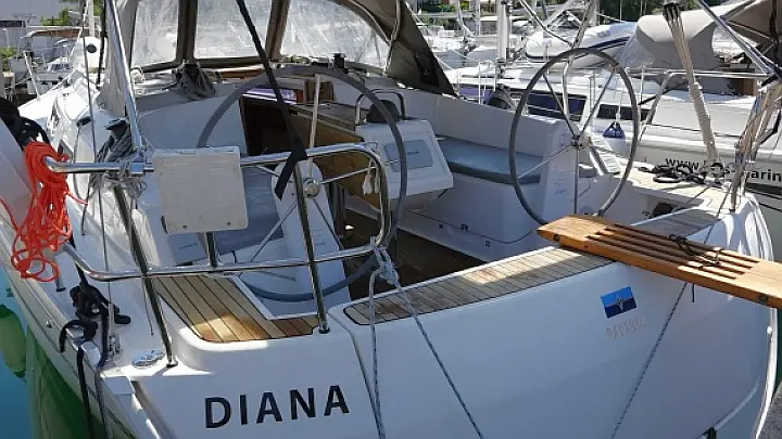 Bavaria Cruiser 37 - 